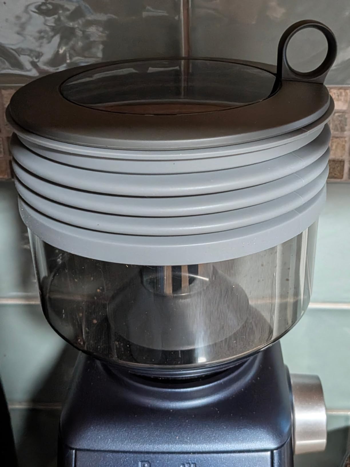 ซิลิโคนเบลโลว์และถังใส่กาแฟแบบ - Breville Espresso Barista Express บทวิจารณ์และราคา